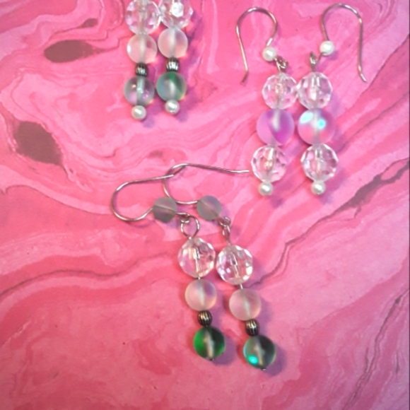 Set of Dangle Long Earrings Clear,Green and Pink Lot of 3, Earrings ♡ - Picture 3 of 12